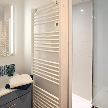 Сasa de vacaciones 2 Bedroom Cozy In