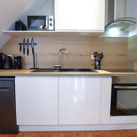 2 Bedroom Cozy In *